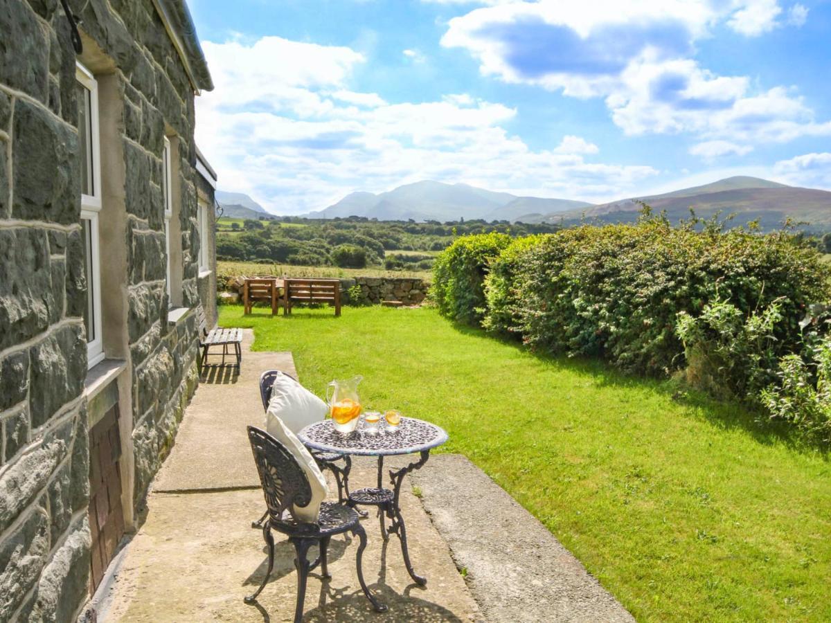 Coed Bolyn Lodge Llanddeiniolen Exteriér fotografie